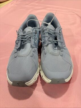 On Cloud 6 Womens Size 6 Nimbus White NWT Running Walking Sneakers Shoes Blue
